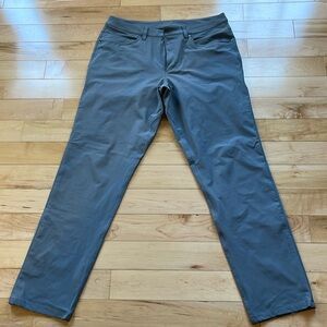 - Lululemon ABC Classic 34 x32 EUC